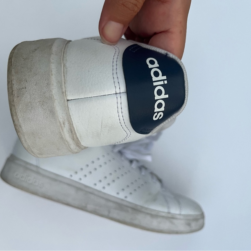 Adidas Cloudfoam Comfort White Shoes - Picture 3 of 4